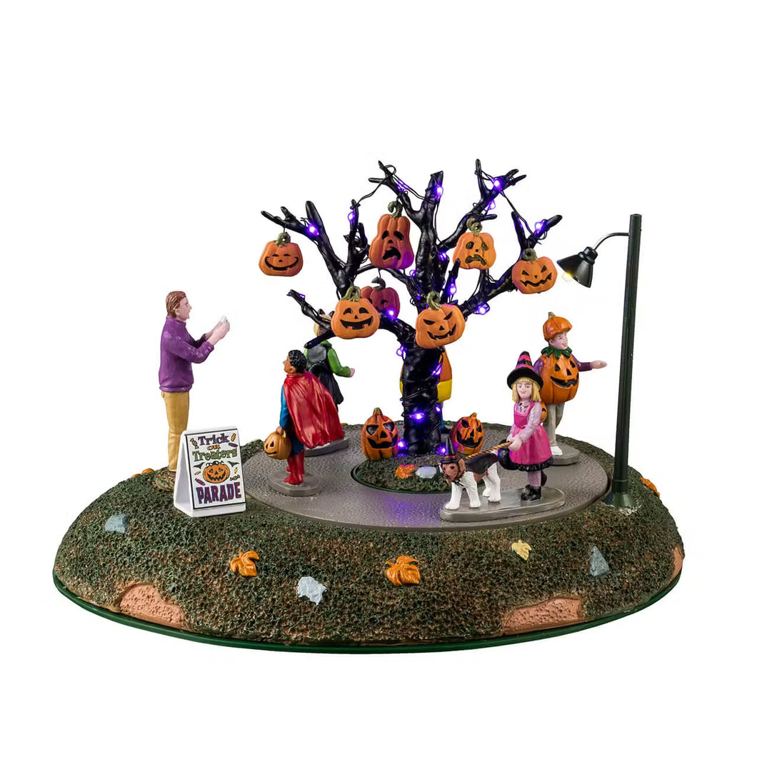 LEMAX 2025 PRE-ORDER Trick Or Treaters Parade