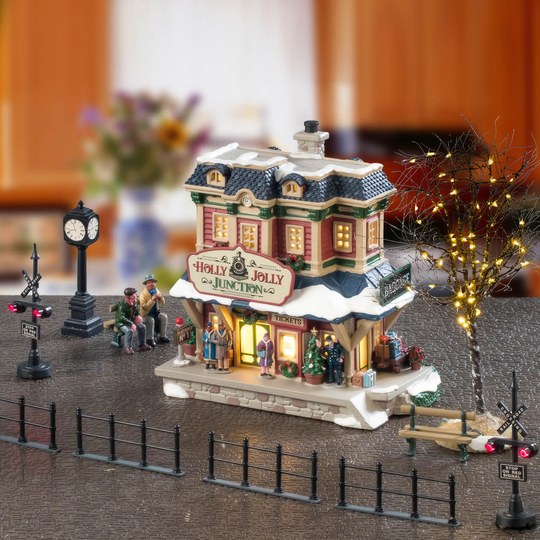 LEMAX 2025 PRE-ORDER Holly Jolly Junction Set